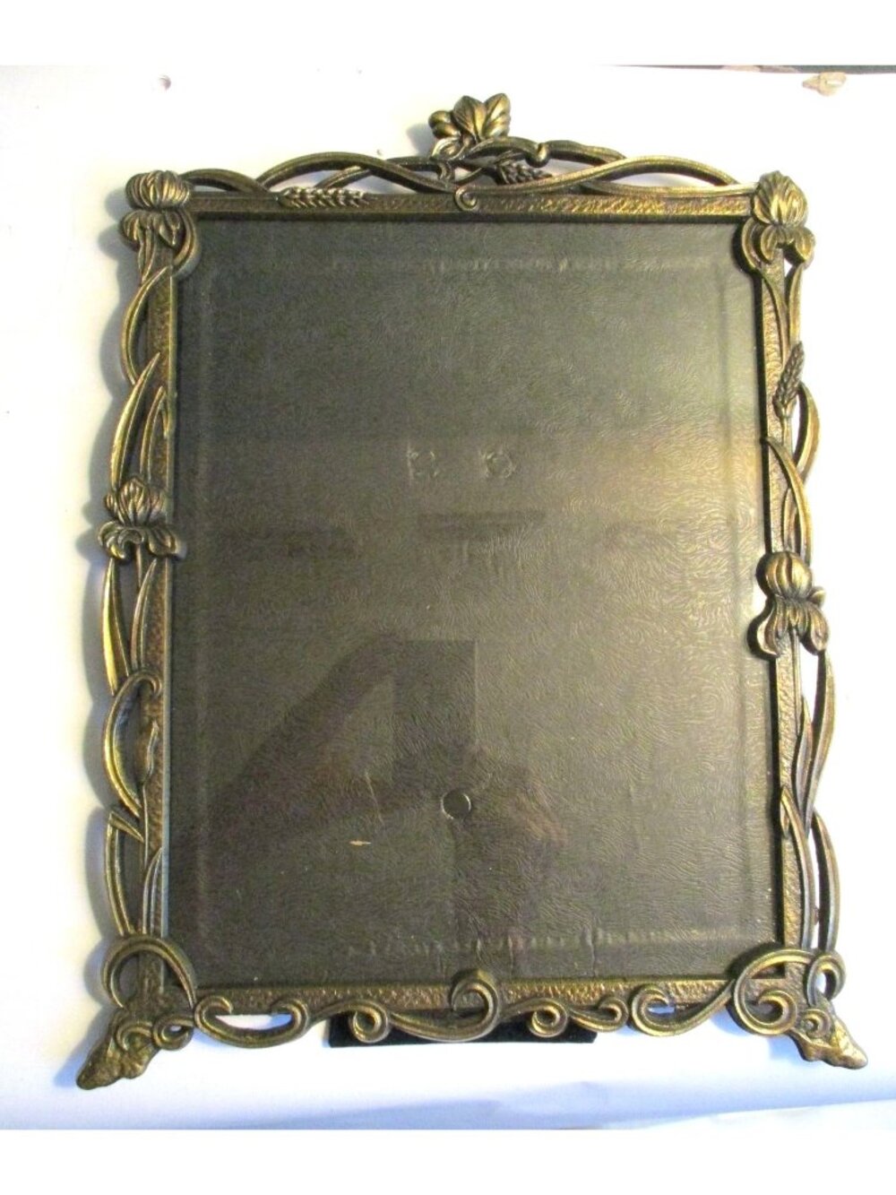 *Antique Gold-Tone Ornate Metal Standing Picture Frame - Floral Scroll Design